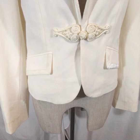 Apostrophe Women Blazer, Ivory, Spread Collar Velour Trim Pckts/Embroid Bttn,6-8 - Picture 6 of 13